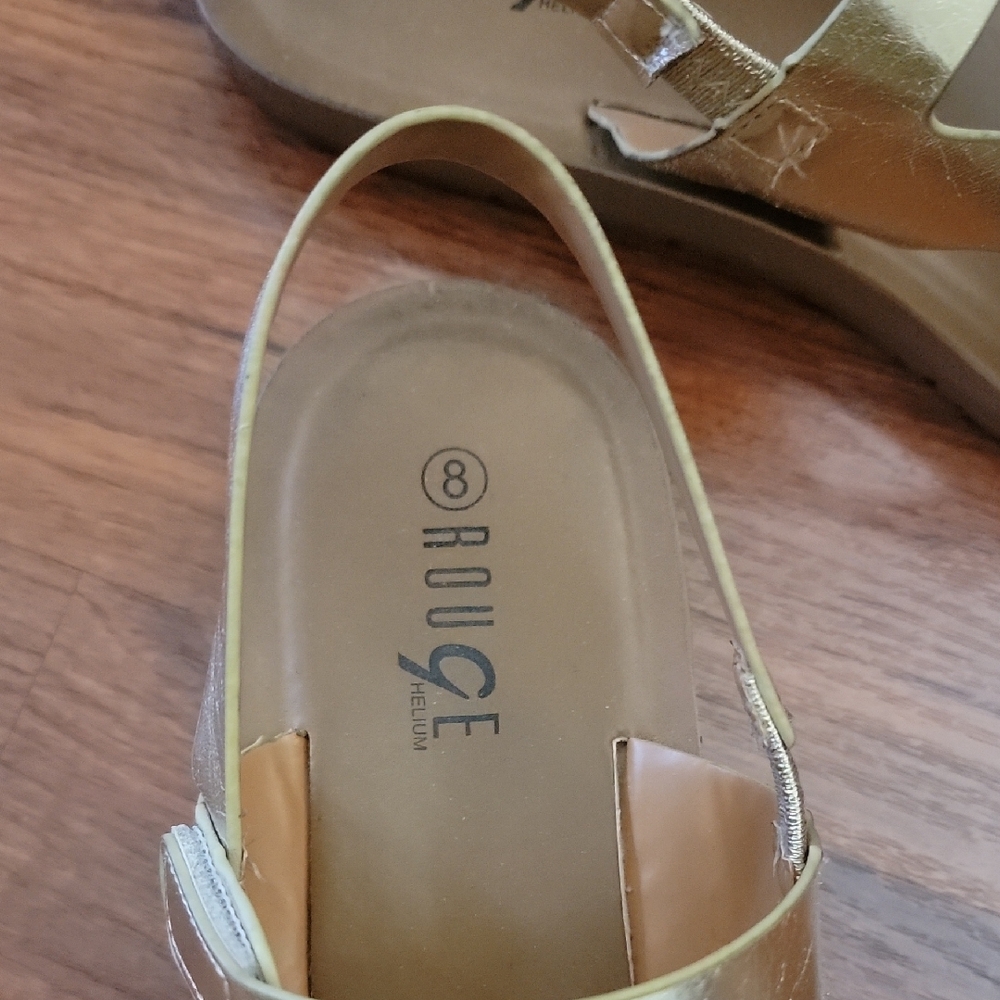🪁Gold Strappy Sandals - Picture 4 of 5